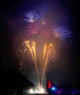 15. Großes Lichterfest 15. Großes Lichterfest